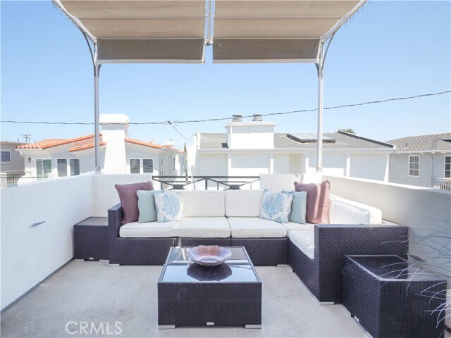 Photo - 440 Marine Pl