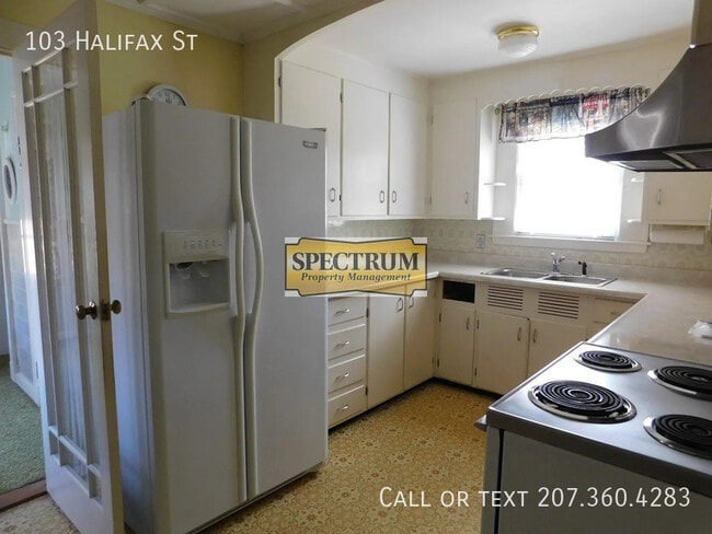 Photo - 103 Halifax St