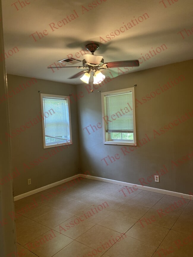 Photo - 1203 Greenwood Dr Casa