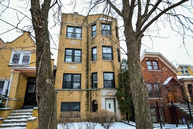 Building Photo - 2023 W Thomas St Unit 1C