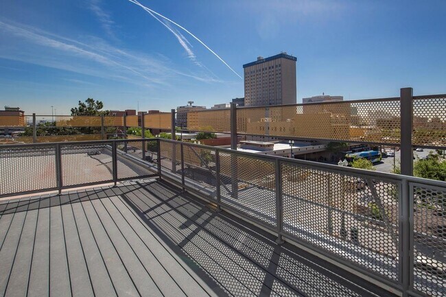 Photo - 601 N Oregon St Unit #601