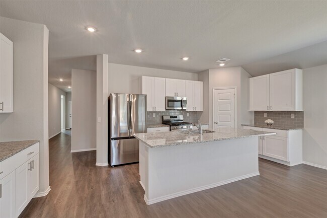 Photo - 261 Gallant Front Trl