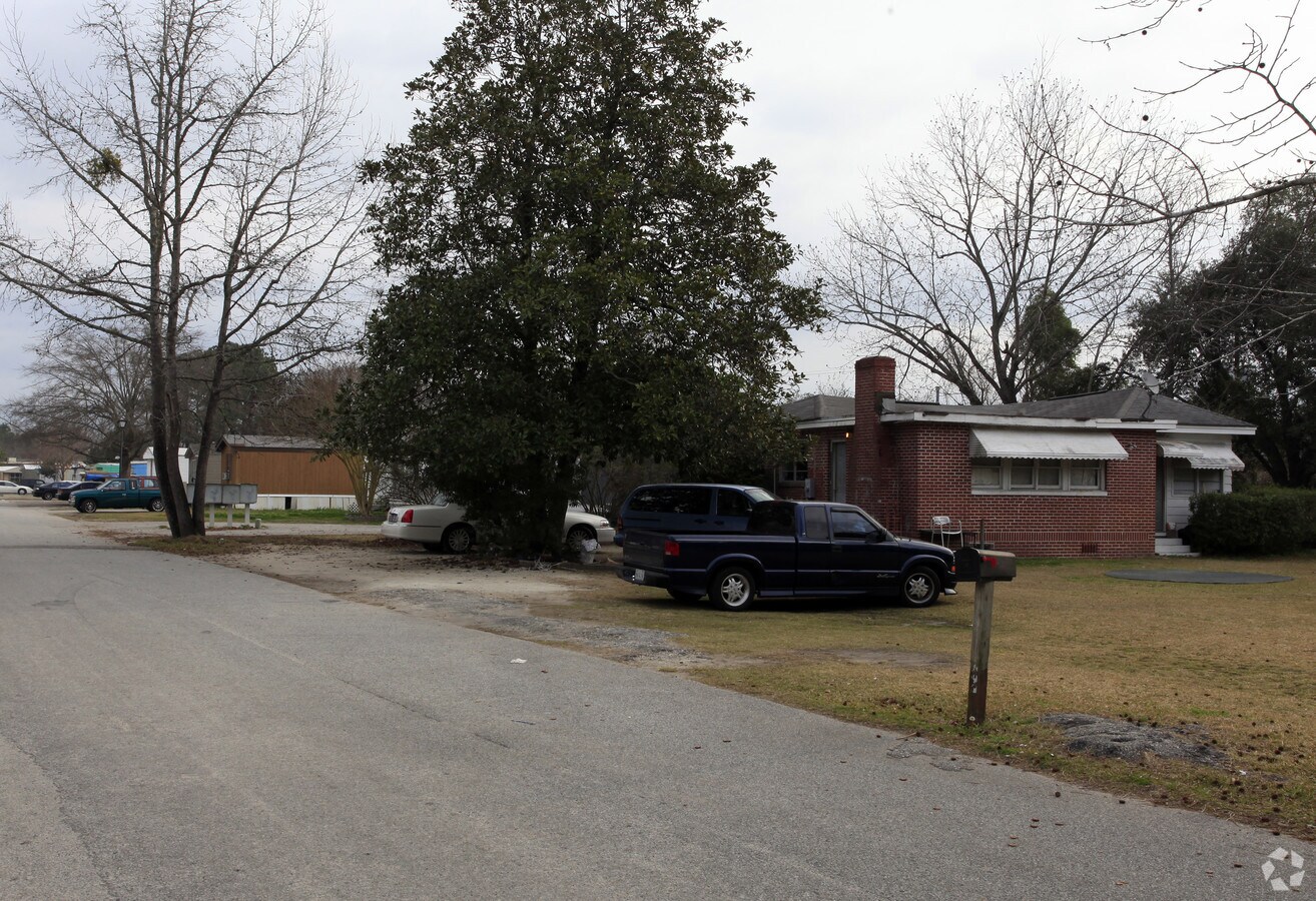 Photo - Ladson Mobile Home Park