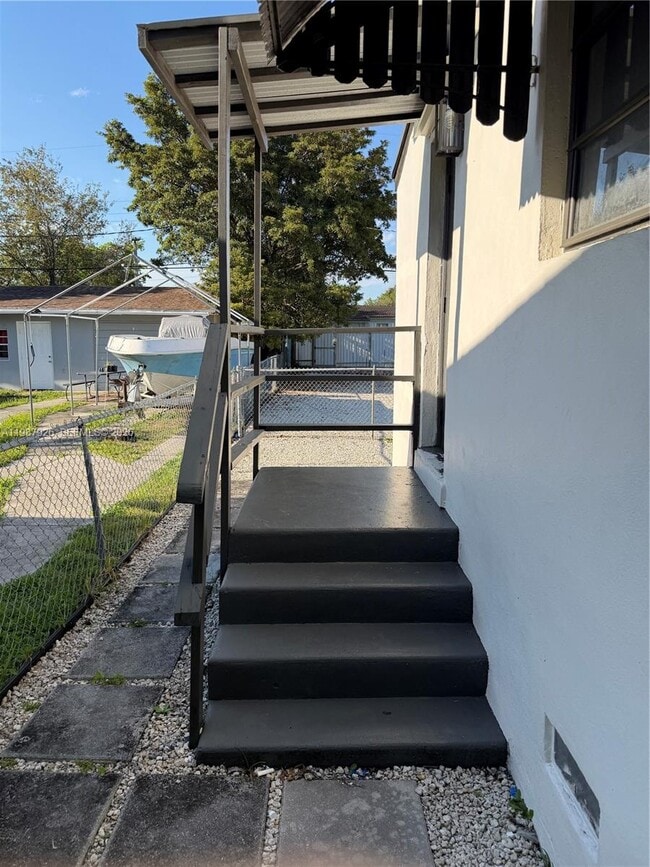 Photo - 217 E 48th St Unit 2