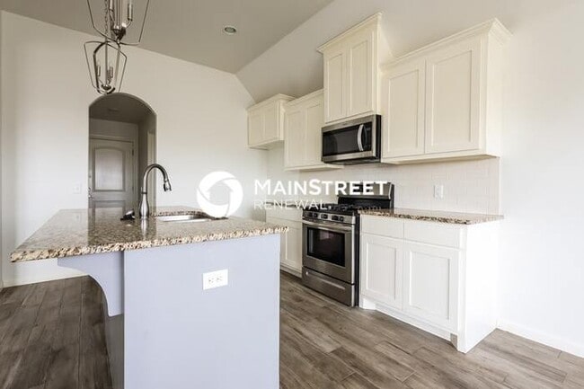 3 Bedroom Pet-Friendly Home in Yukon, OK with Main Street Renewal