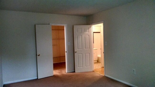 Photo - 3811 Swann Rd Unit 203