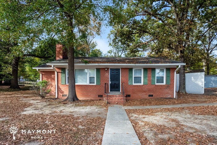 Photo - 302 Lydia St