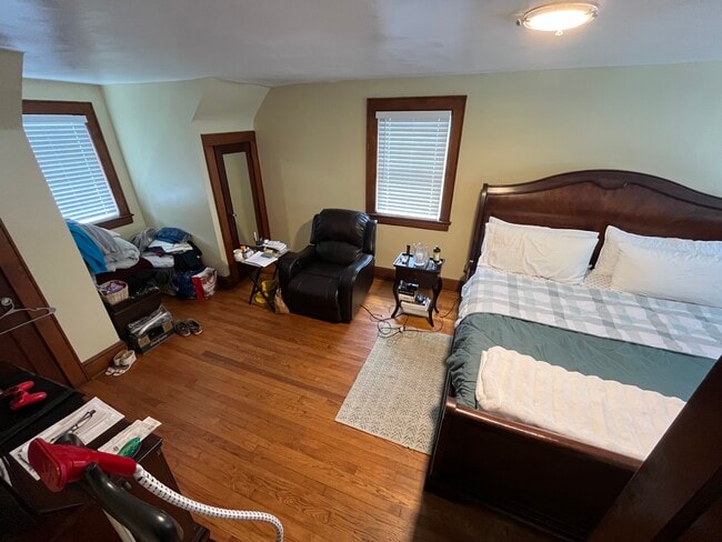 Photo - 75 Brefni St Unit 1