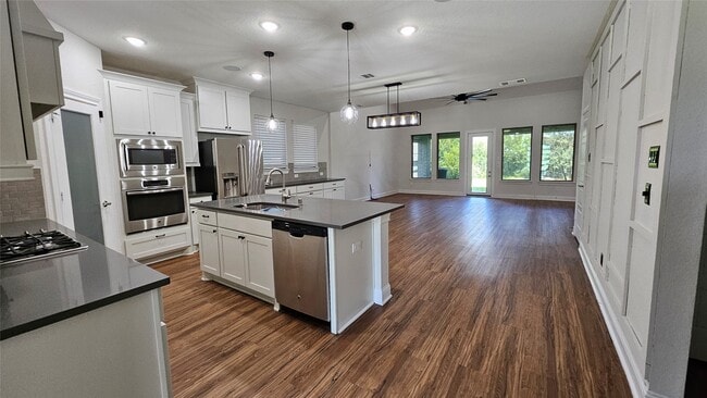 Photo - 18777 Laurel Hills Dr