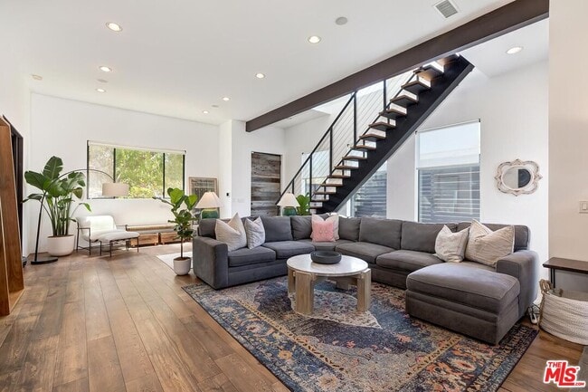 Photo - 3256 Cabrillo Blvd