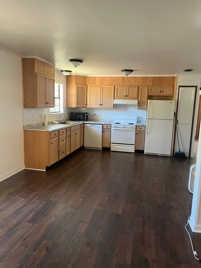 Photo - 10255 Old 63 S