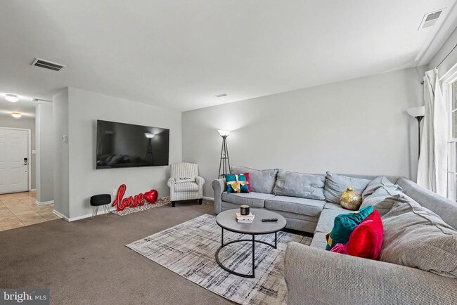 Photo - 775 Quail Pl