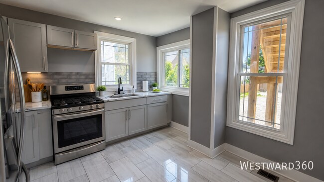 Photo - 7527 S Stewart Ave Unidad 1st
