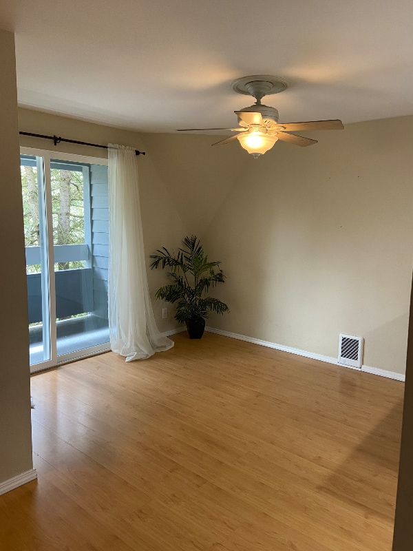 Photo - 9470 Redmond - Woodinville Rd NE