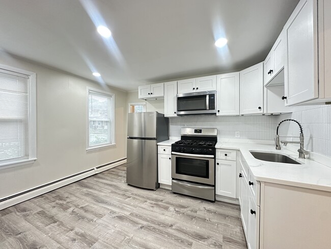 Photo - 535 Park Ave Unidad A