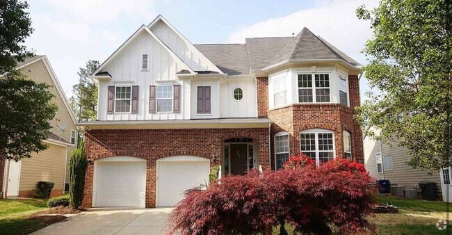 Building Photo - Spacious 6BR 3 Story House in Raleigh