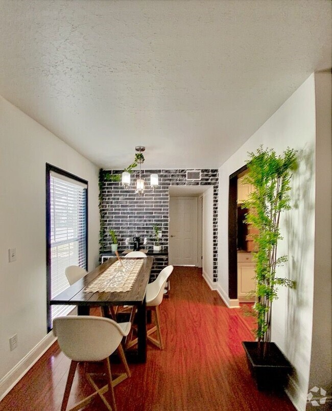 Building Photo - 4611 W North B St Unit 121 Rental