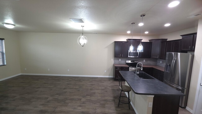 Photo - 1831 Portland Gold Dr