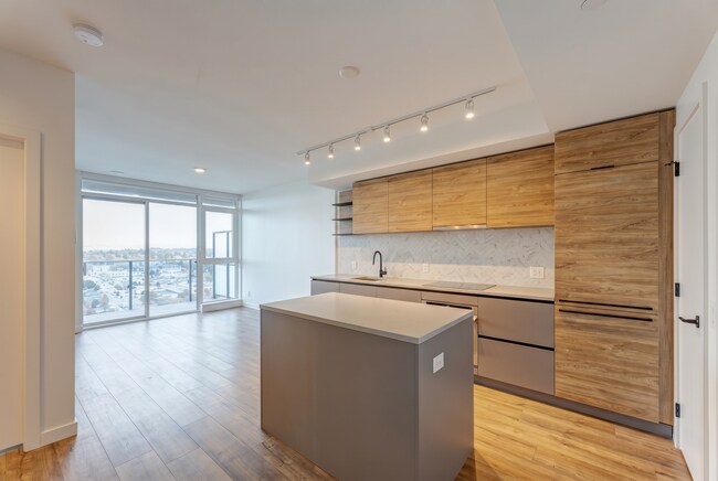 Photo - 10448 University Dr