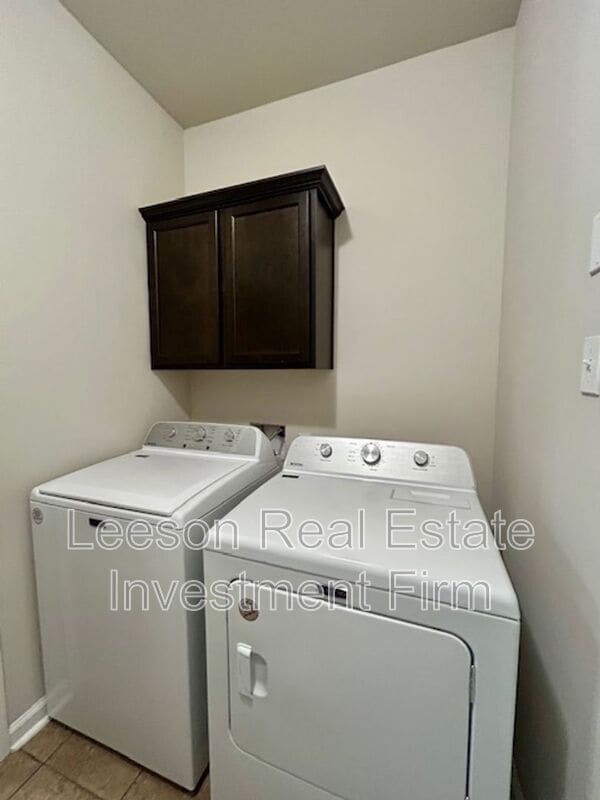 Photo - 652 Riverscape Dr