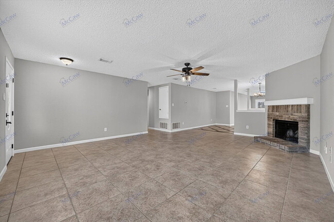 Photo - 5408 Lansdowne Ave