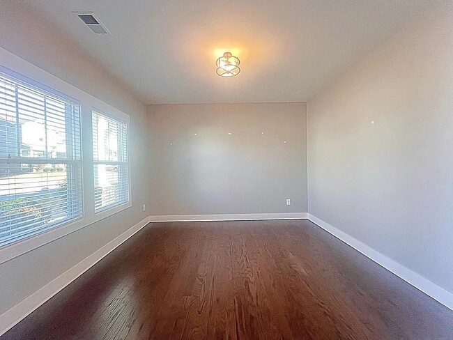 213 Bank Swallow Wy