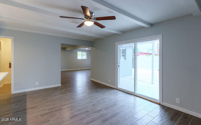 Photo - 1654 N Queensbury