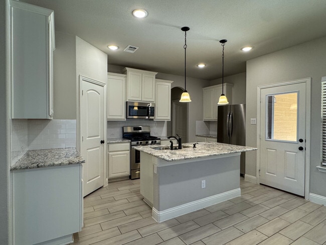 Photo - 7836 Cottonwood Dr