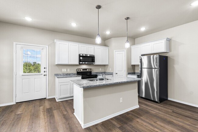 Photo - 122 Sai Mnr Unit 122 Sai Manor  101