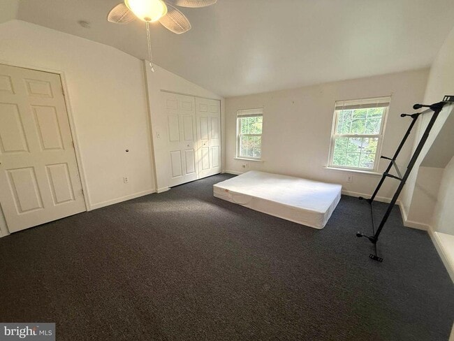 502 Lakeview Ave