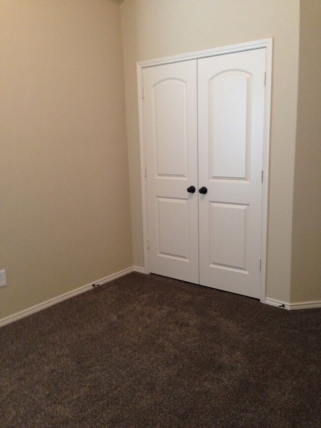 Nice 3 Bedroom Duplex located in Lavon, Te... Townhome Townhome