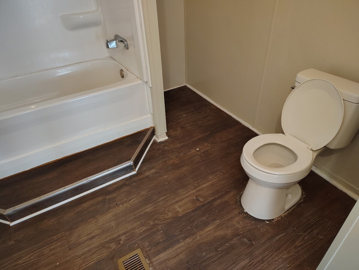 Photo - 600 Davis Cir