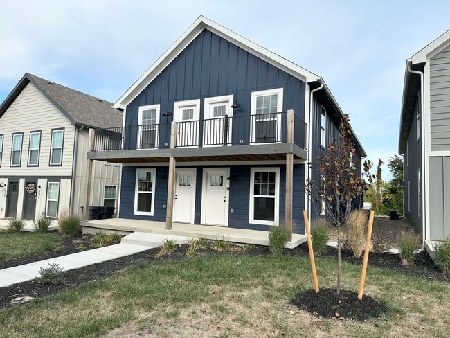 Building Photo - 128-132 SW 8th St Unit 132 8th