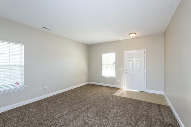 Photo - 13669 Coram Pl