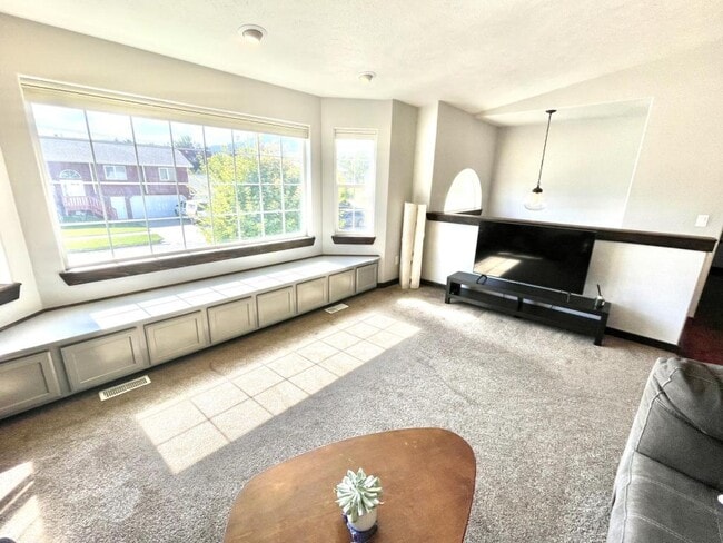 Photo - 138 Colter Loop Dr