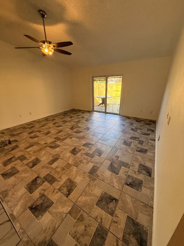 Photo - 1301 Bond St