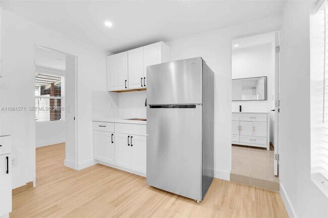 Photo - 2419 Coolidge St Unit B