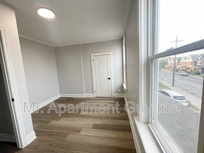 Photo - 700 Wilson St Unit 2