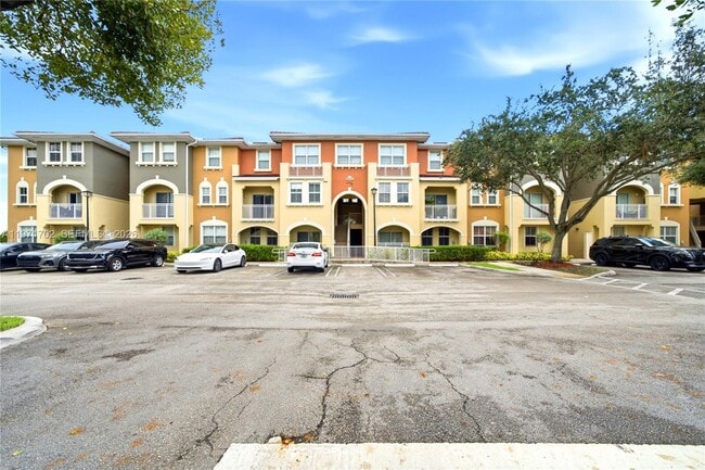Building Photo - 8999 NW 107 Ct Unit 103-1