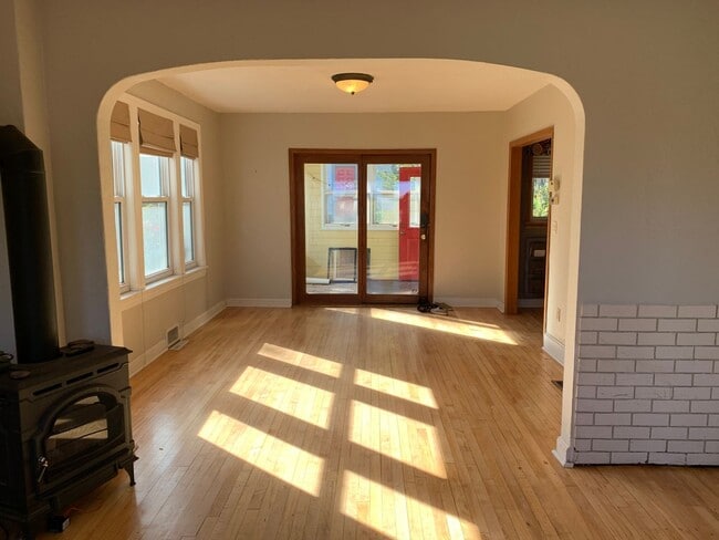 Photo - AVAILABLE SEPTEMBER - Must-Have 3 BED 2 BATH