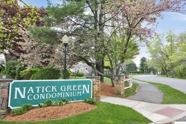 Photo - 14 Silver Hill Ln Townhome