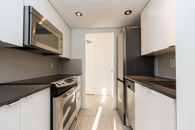 551 Eglinton Ave E Unit 603