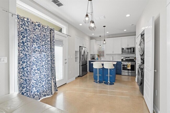 Photo - 1809 Chestnut Ave