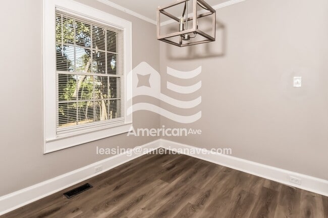 Photo - 4803 Anderson St