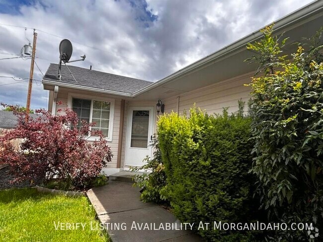 Building Photo - 1810 S Barlow Ln Rental