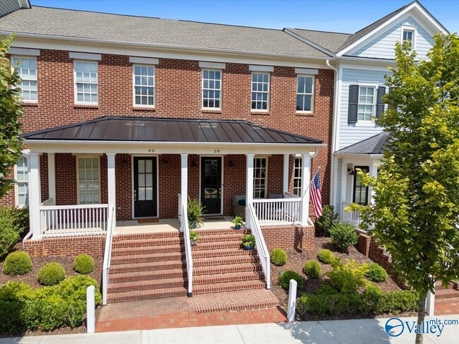 Building Photo - 38 Pine St