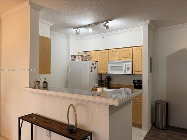 Photo - 6831 SW 44th St Unit 203