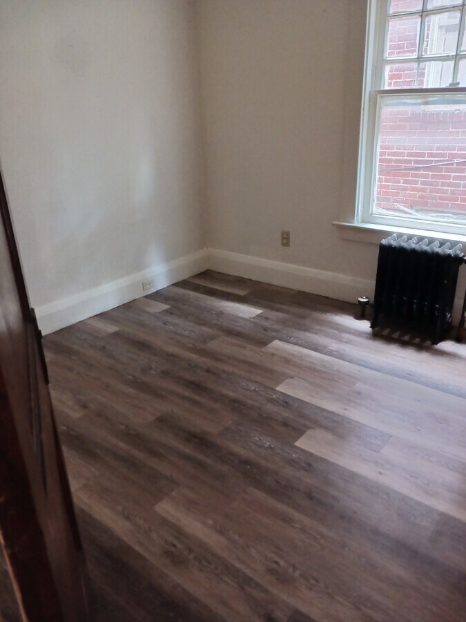 Photo - 454 Machen St Unit 2