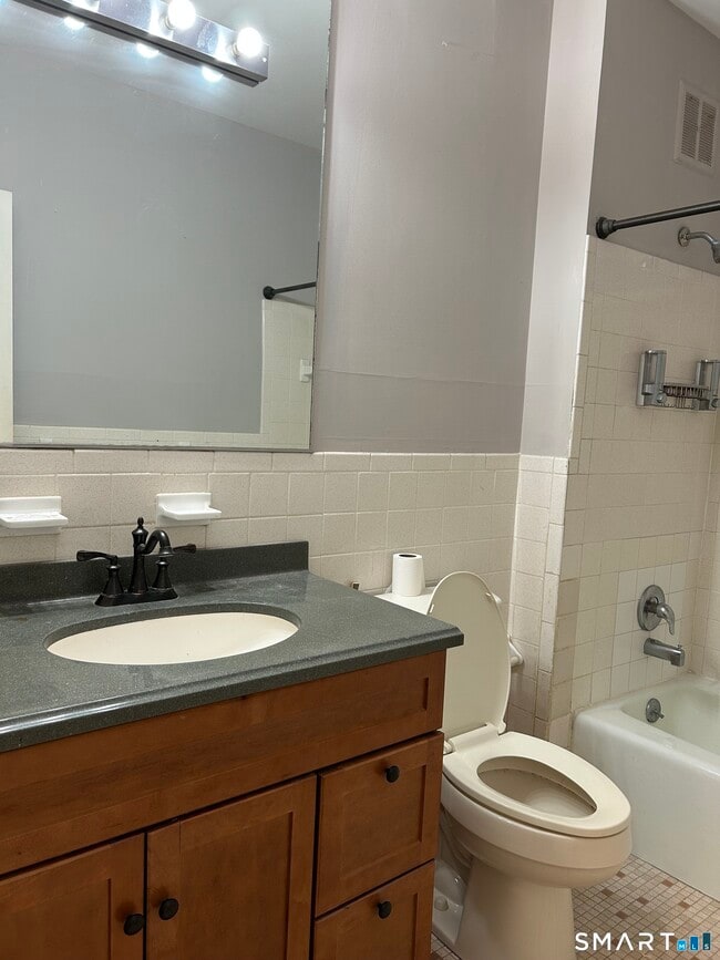 Photo - 26 Balance Rock Rd Unit 5