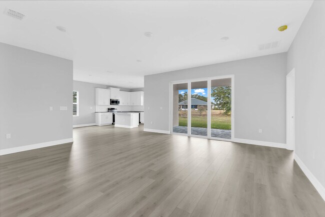 Photo - 405 Loveland Blvd